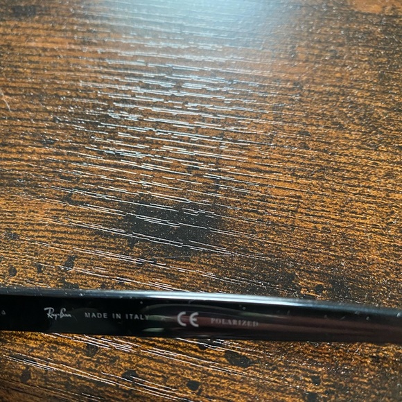 Mens ray-ban sunglasses worn once - Picture 7 of 8